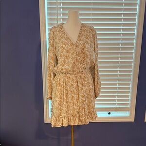 American Eagle Outfitters Beige Floral Long Sleeve Dress